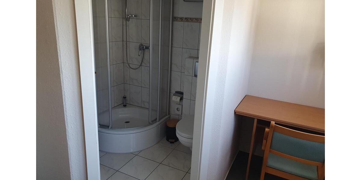 Wohnen auf Zeit Schwerin Friedrichsthal - 4 Zimmer, 85 m&sup2;, 30&euro; | Angebot:14034713