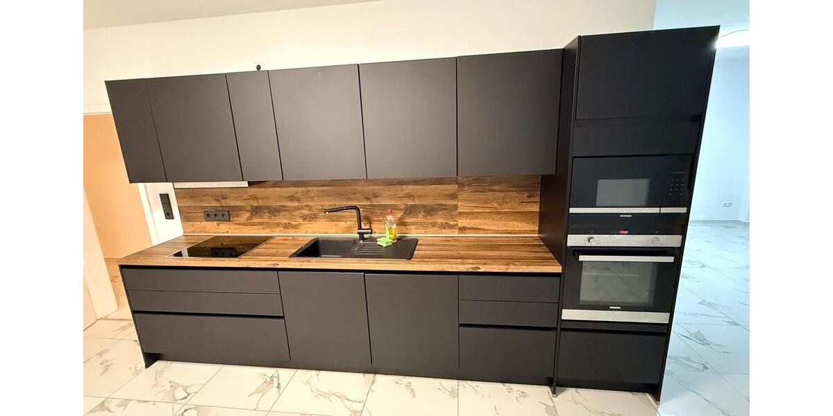 5-Zimmer-Wohnung inkl. Küche, 2 Badezimmer, Terrasse 5 zimmer