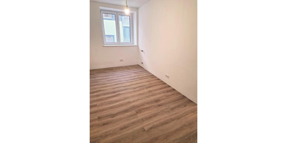Wohnen auf Zeit Saarbrücken West - 1 Zimmer, 14 m&sup2;, 500&euro; | Angebot:26670118