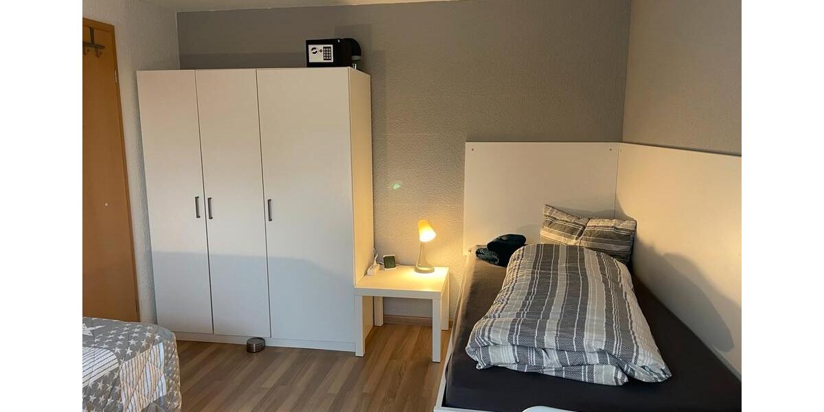 Wohnen auf Zeit Hohen Neuendorf - 6 Zimmer, 13 m&sup2;, 40&euro; | Angebot:26620711