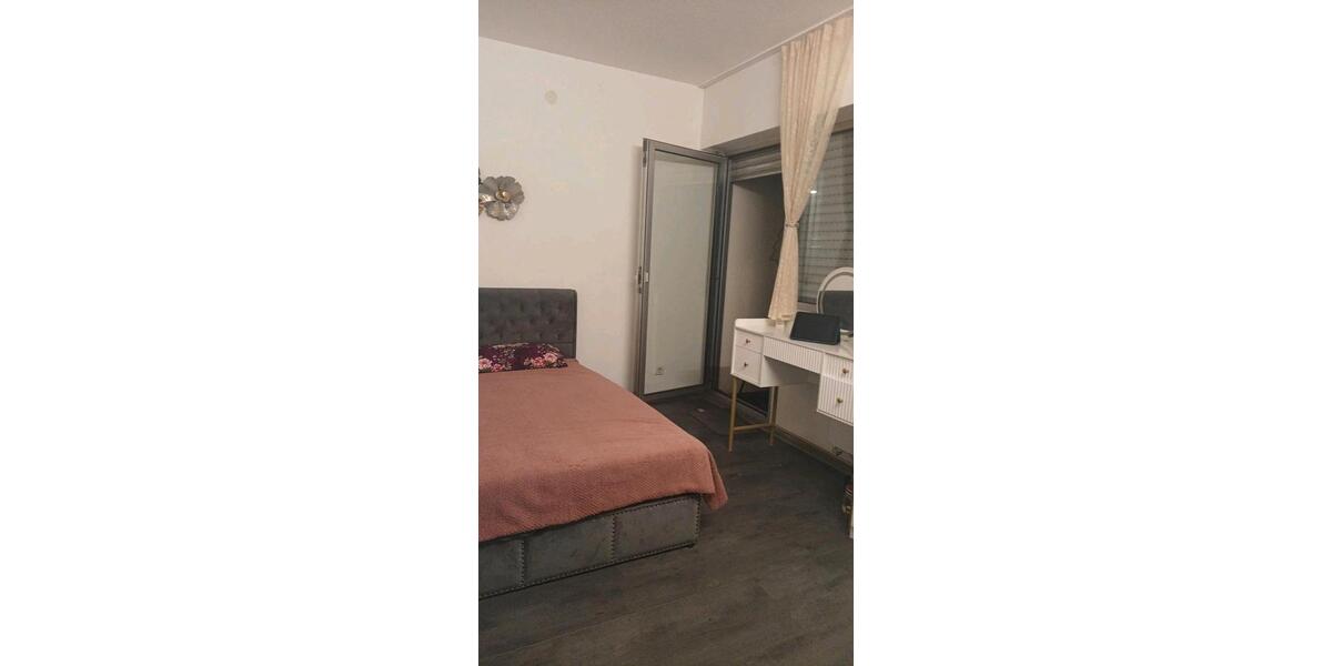 Etagenwohnung Lebach - 3 Zimmer, 80 m&sup2;, 850&euro; | Angebot:25984166