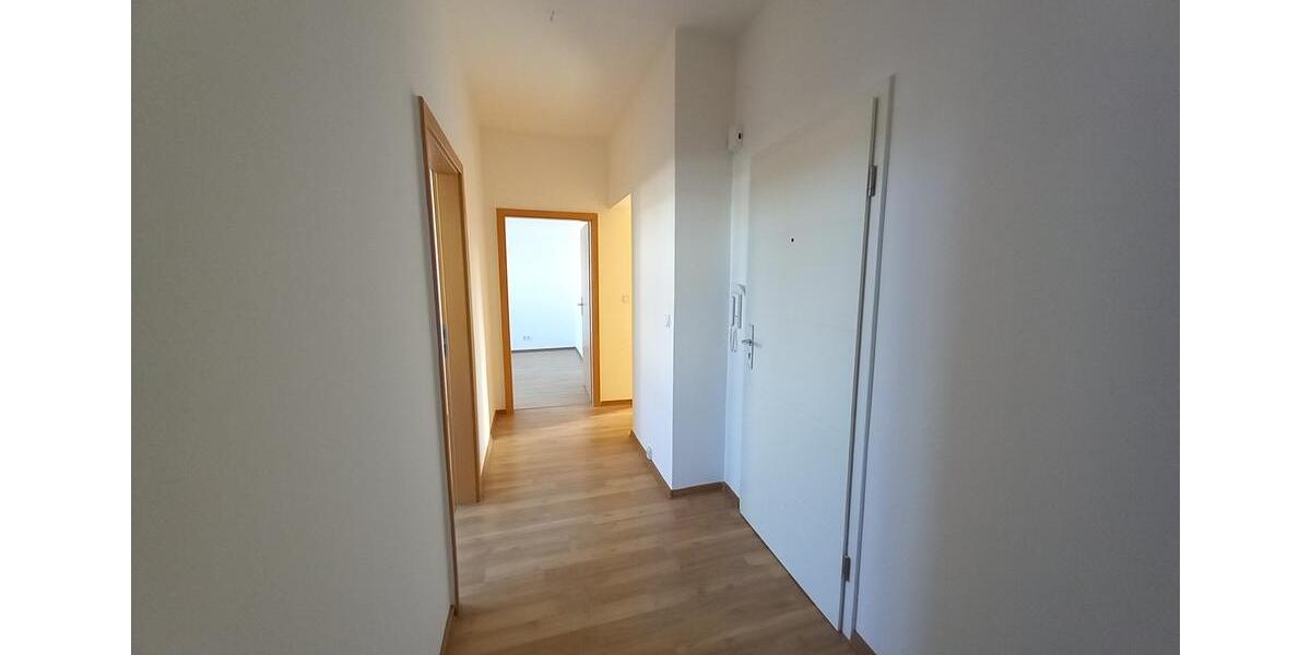 Etagenwohnung Glauchau - 4 Zimmer, 87 m&sup2;, 480&euro; | Angebot:25867453