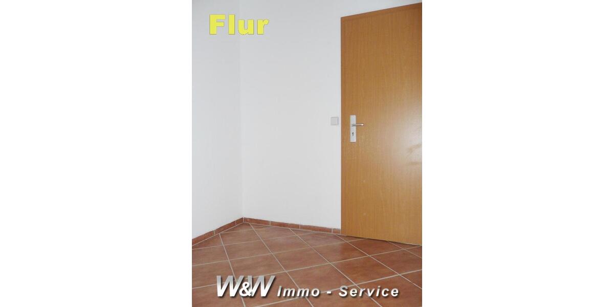 Dachgeschoßwohnung Reinsdorf - 2 Zimmer, 53 m&sup2;, 320&euro; | Angebot:26545934