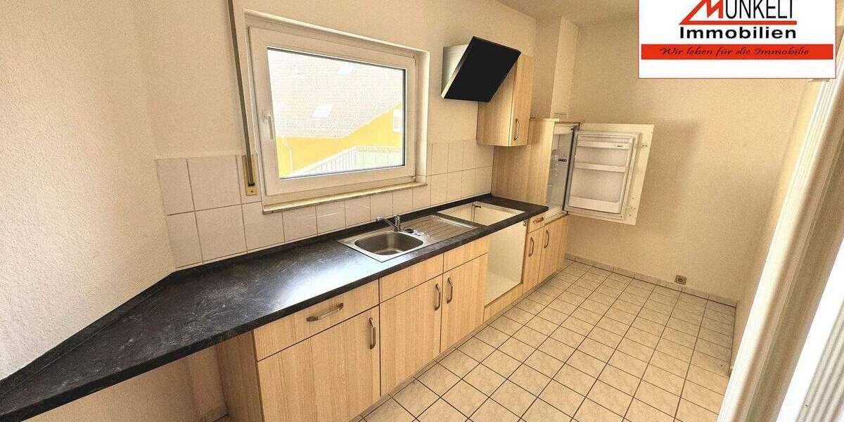 Etagenwohnung Riethnordhausen b Sangerhausen Riethnordhausen - 3 Zimmer, 88 m&sup2;, 530&euro; | Angebot:25696753