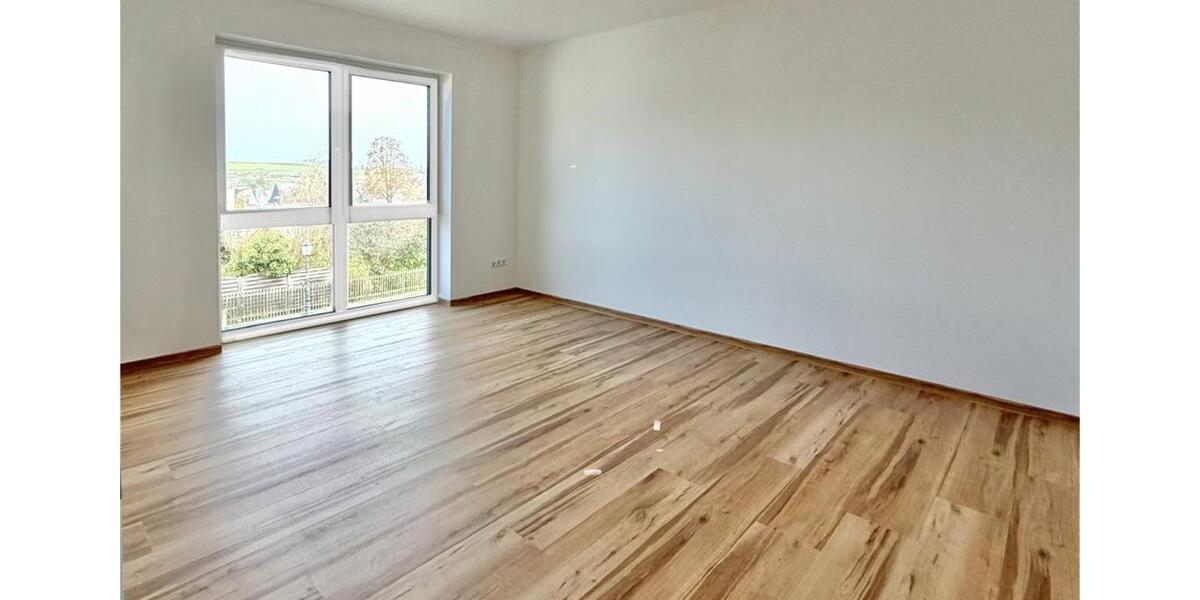 Etagenwohnung Kastellaun - 3 Zimmer, 104 m&sup2;, 1.080&euro; | Angebot:25570650