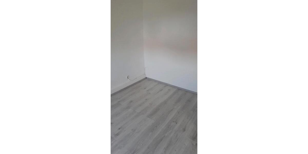 Dachgeschoßwohnung Guxhagen - 4 Zimmer, 75 m&sup2;, 700&euro; | Angebot:26348428