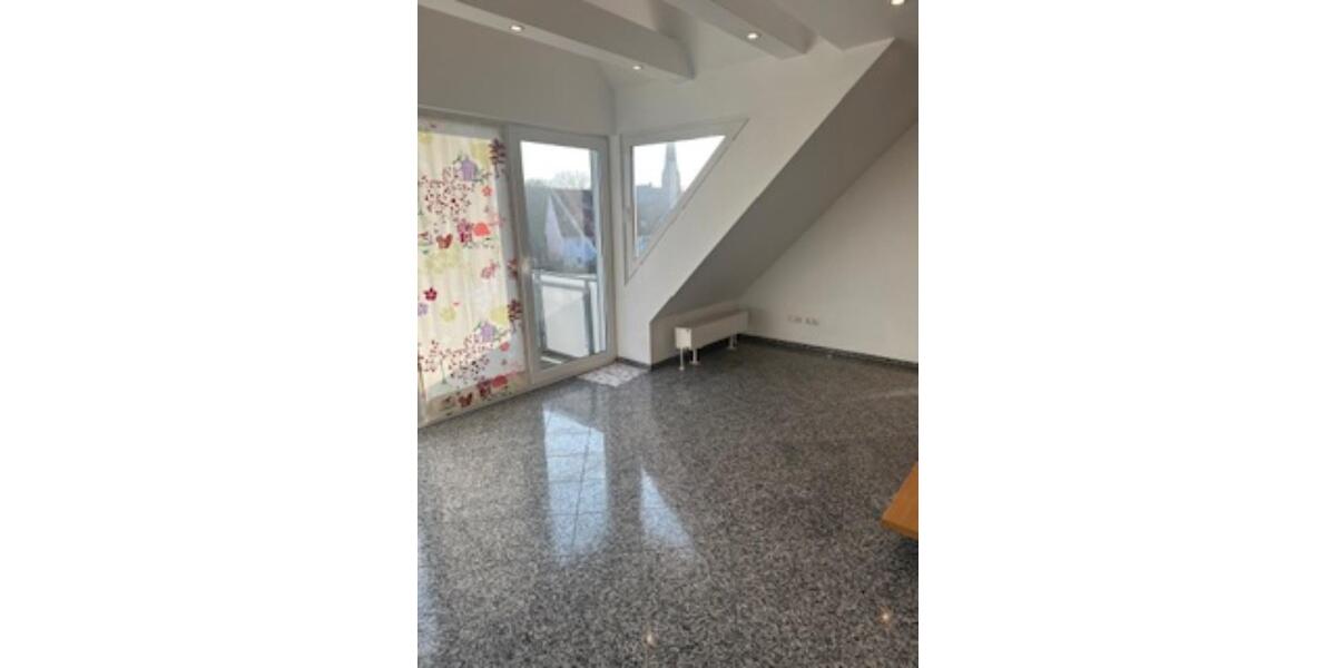 Dachgeschoßwohnung Kiel Elmschenhagen - 3 Zimmer, 104 m&sup2;, 1.200&euro; | Angebot:25717953