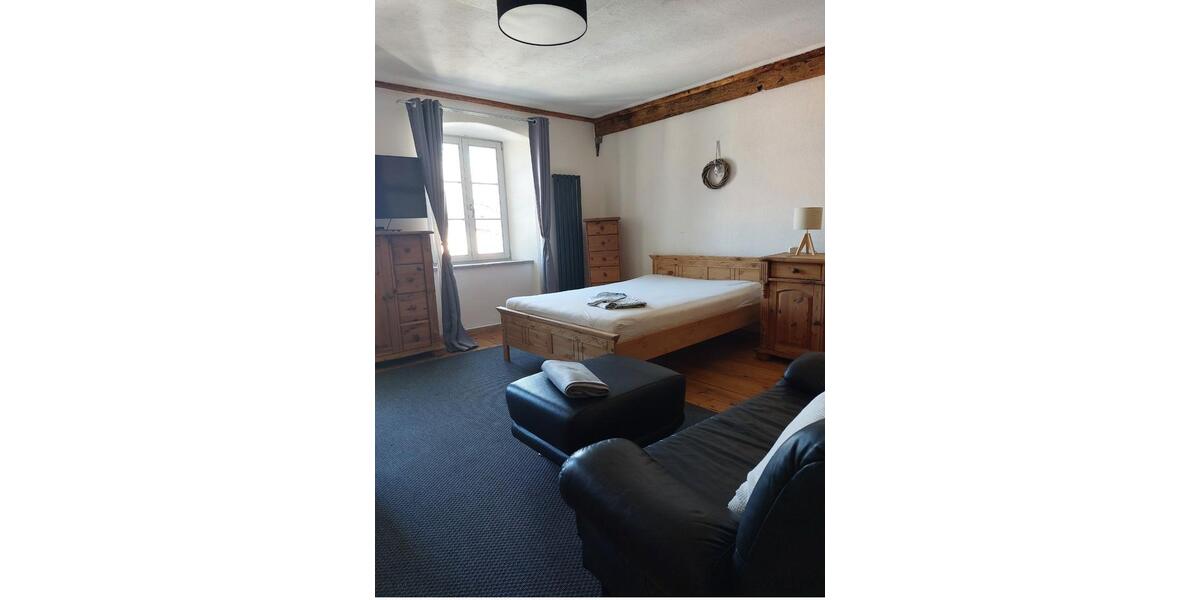 Schönes, großes möbliertes Zimmer in Rehau zu vermieten 1 zimmer