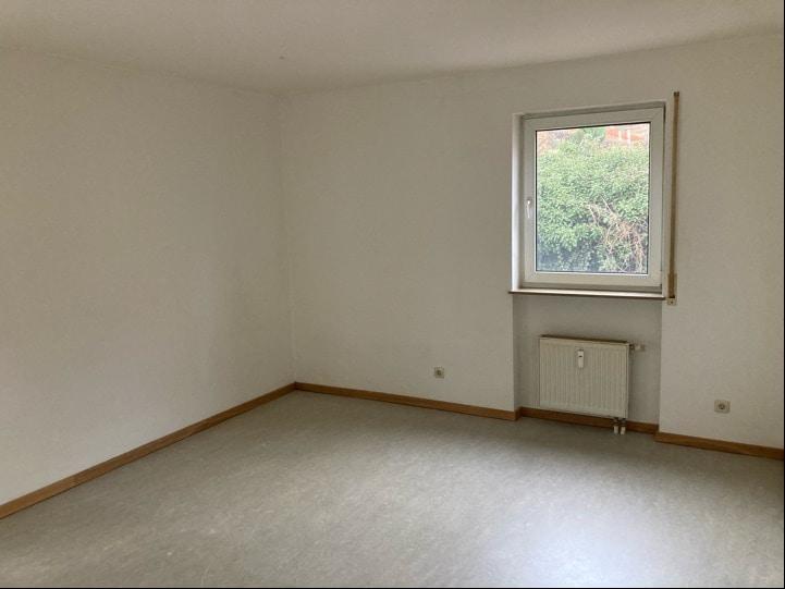 Erdgeschoßwohnung Steinbach-Hallenberg Hallenberg - 3 Zimmer, 88 m&sup2;, 570&euro; | Angebot:23630440