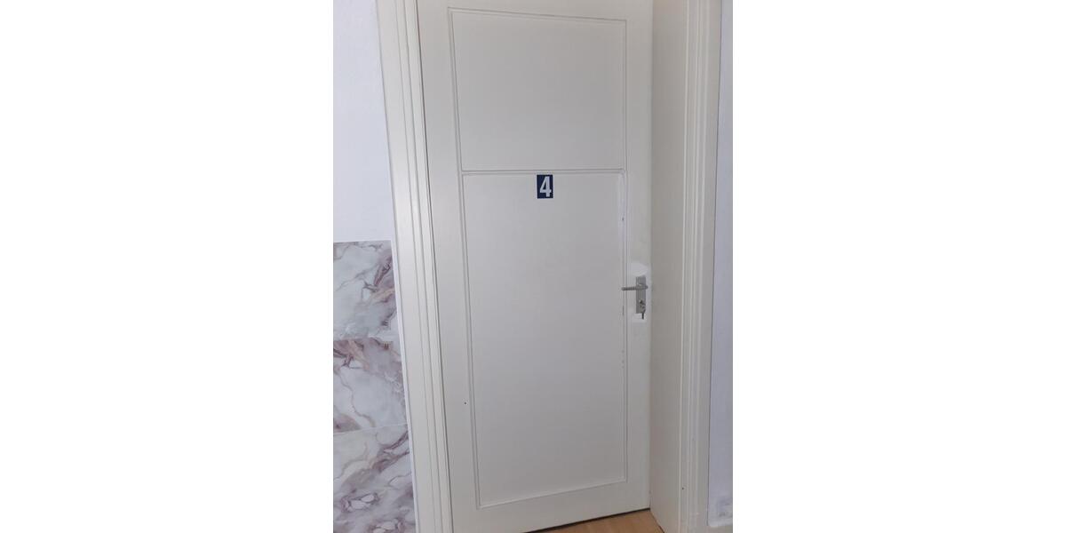 Wohnen auf Zeit Großrosseln - 4 Zimmer, 110 m&sup2;, 50&euro; | Angebot:26199059