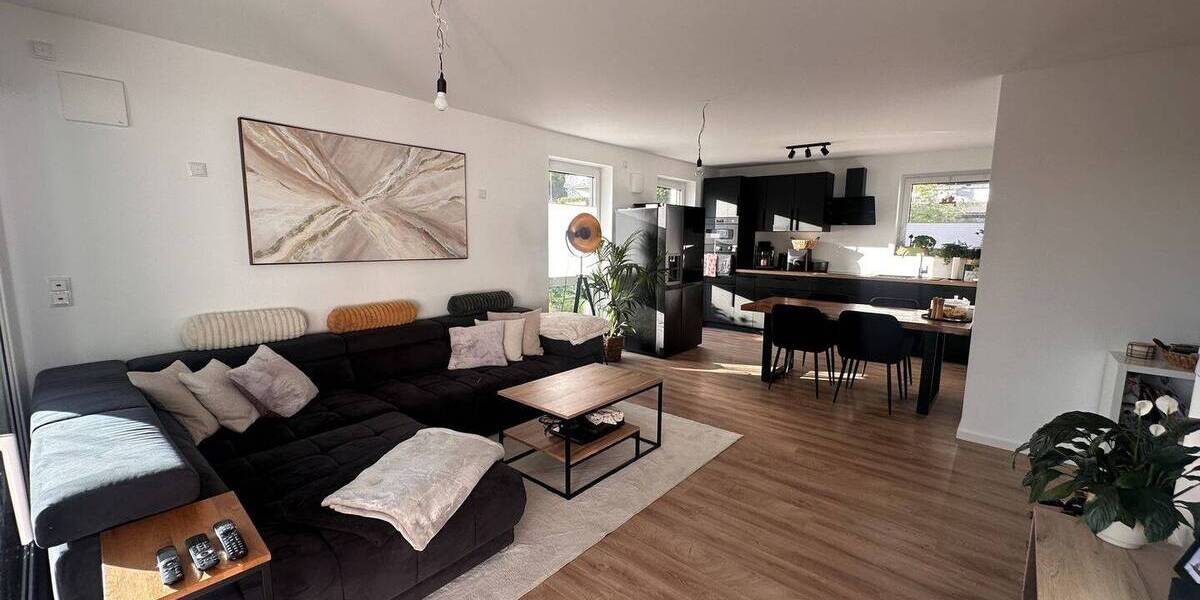 Etagenwohnung Osnabrück / Lüstringen Lüstringen - 3 Zimmer, 87 m&sup2;, 1.020&euro; | Angebot:26817139