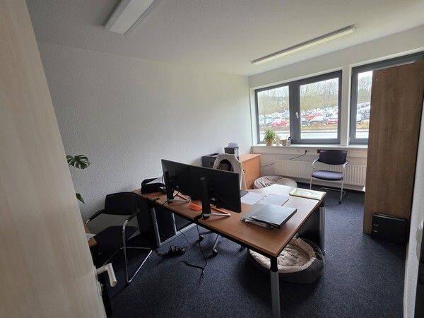 Gewerbeobjekt Osnabrück Schölerberg - 6 Zimmer, 126 m&sup2;, 1.430&euro; | Angebot:26160223