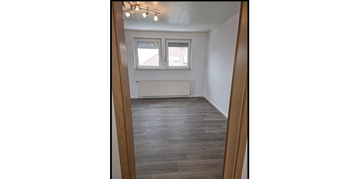 Etagenwohnung Saterland - 3 Zimmer, 100 m&sup2;, 800&euro; | Angebot:26450240