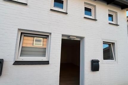Zweitwohnung Büro,1 Zi, ab 1.1.26 , neu saniert -inkl. aller BK 1 zimmer