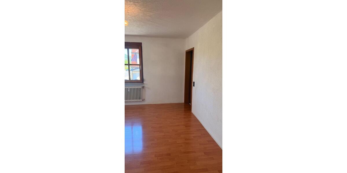 Etagenwohnung Metzingen - 2 Zimmer, 58 m&sup2;, 870&euro; | Angebot:26605033