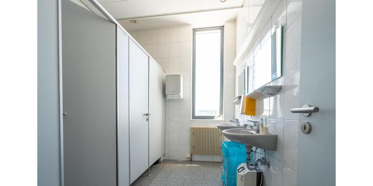 Gewerbeobjekt Laichingen - 3.500&euro; | Angebot:24774890