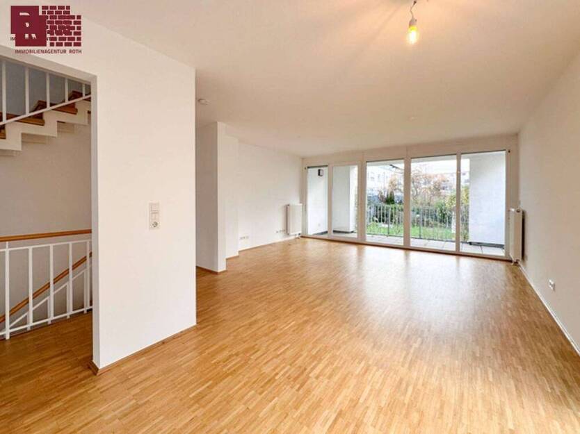 Großes Reiheneckhaus: fast 200m² auf vier Ebenen + Garten + Garage für die ganze Familie