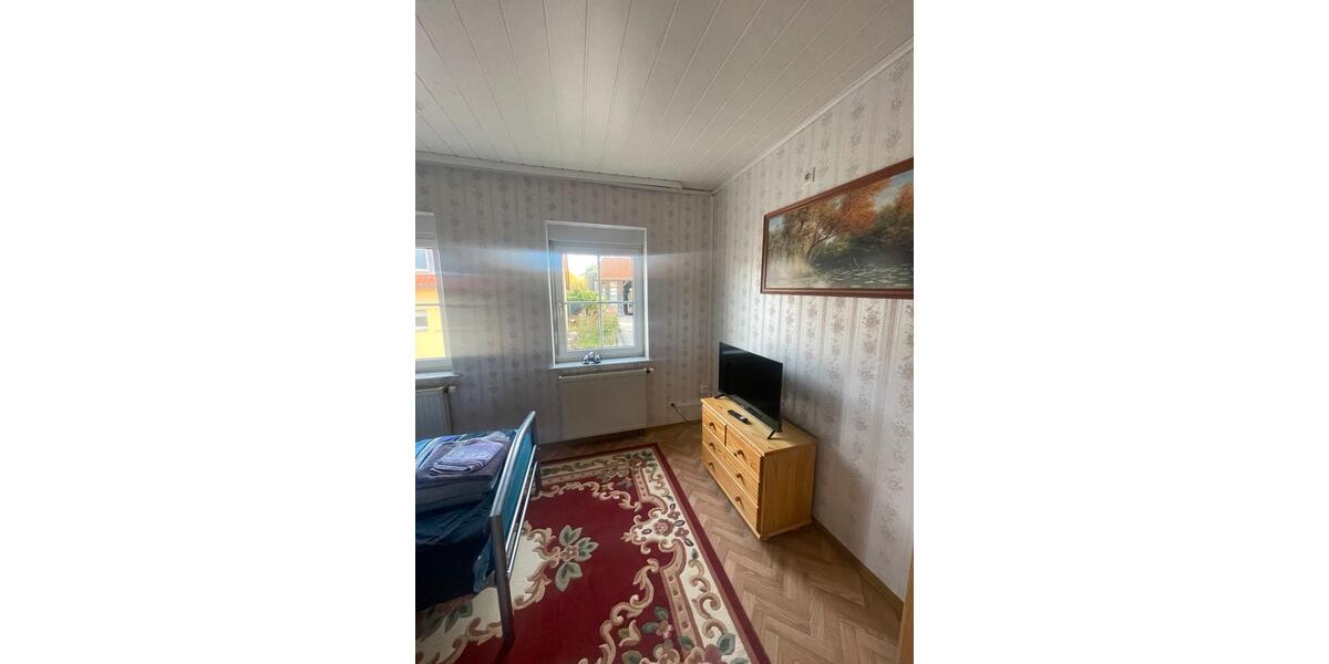 Wohnen auf Zeit Erdmannhausen - 3 Zimmer, 15 m&sup2;, 30&euro; | Angebot:24422701