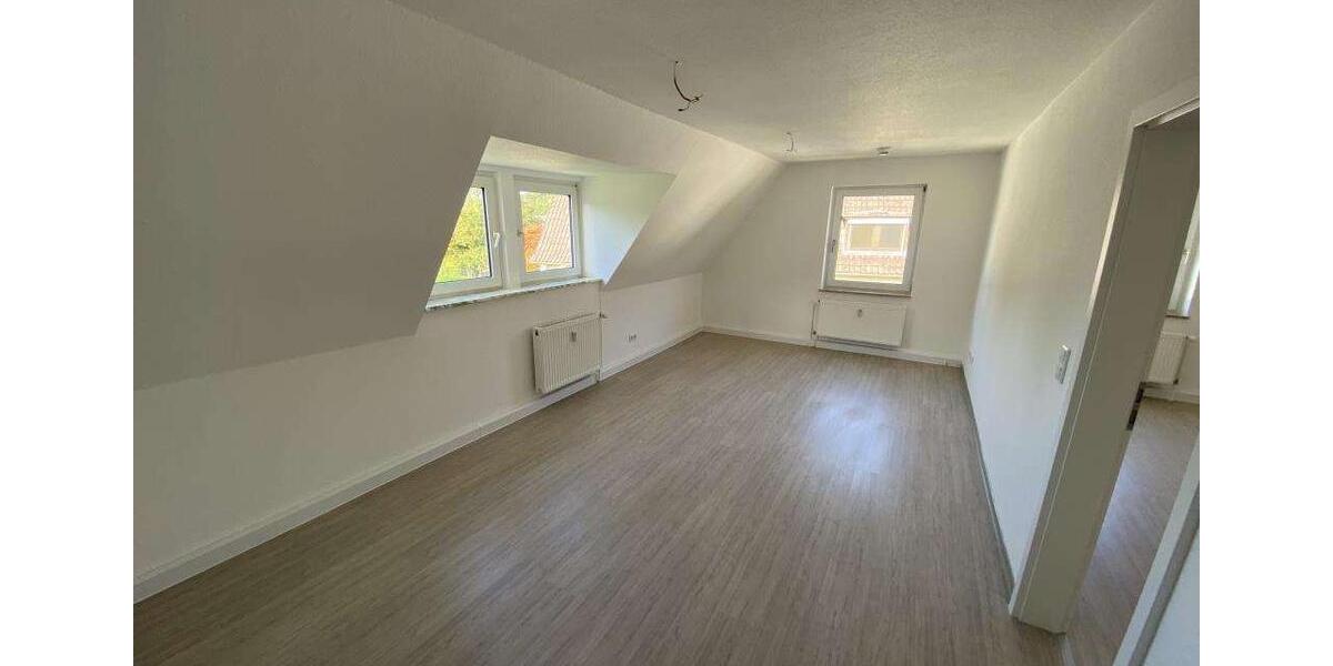 Dachgeschoßwohnung Plettenberg - 2 Zimmer, 58 m&sup2;, 380&euro; | Angebot:26249950