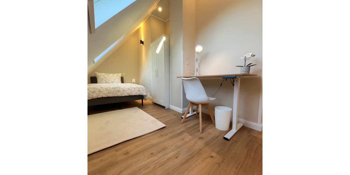 Frauen WG Zimmer in Stuttgart, Erstbezug, voll möbliert in 2er WG 2 zimmer