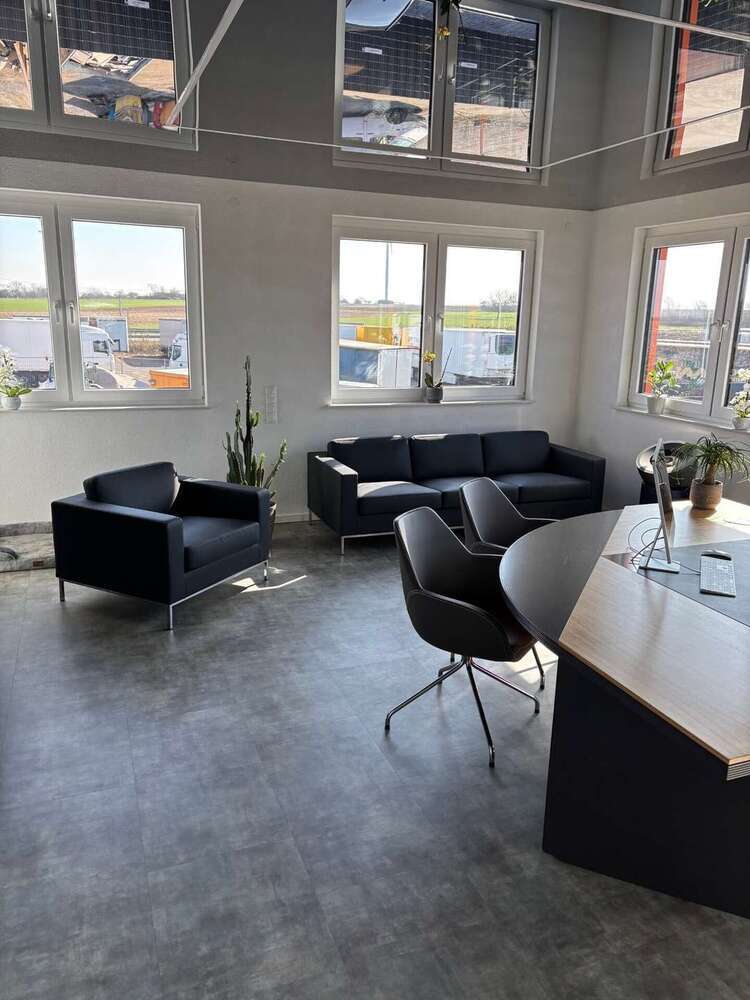 Büro in Schwegenheim 2.100 € 110 m²