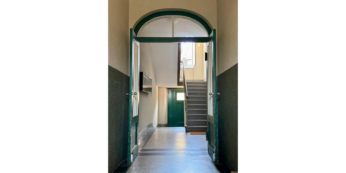 Freundliche, modernisierte 4-Raum Mansardenwohnung in Neuostheim 4 zimmer