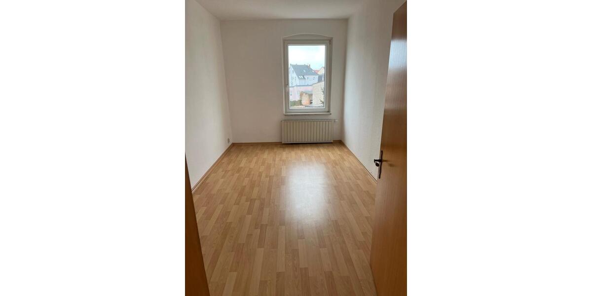 Dachgeschoßwohnung Neubrandenburg - 2 Zimmer, 39 m&sup2;, 350&euro; | Angebot:26422327