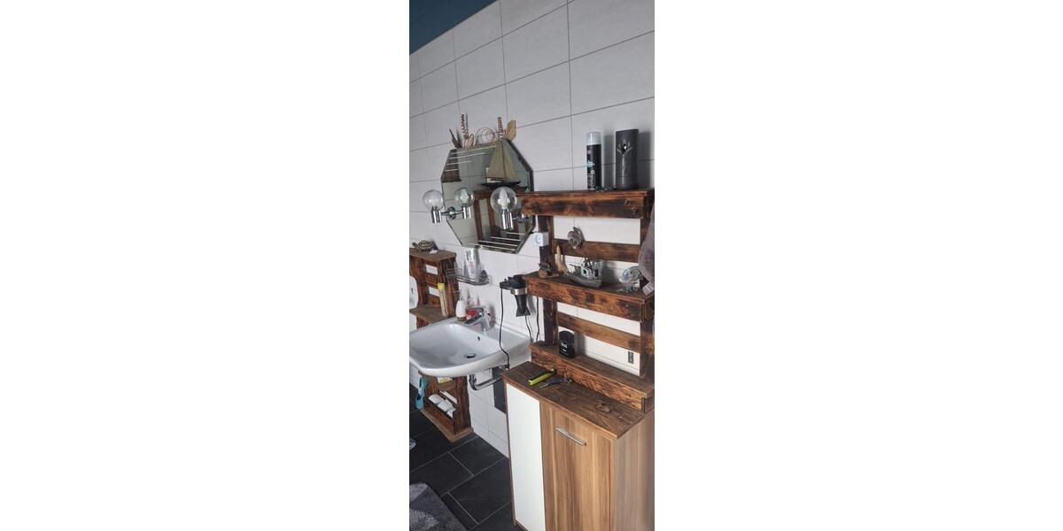 Etagenwohnung Oelsnitz (Erzgebirge) - 1 Zimmer, 37 m&sup2;, 310&euro; | Angebot:24817404