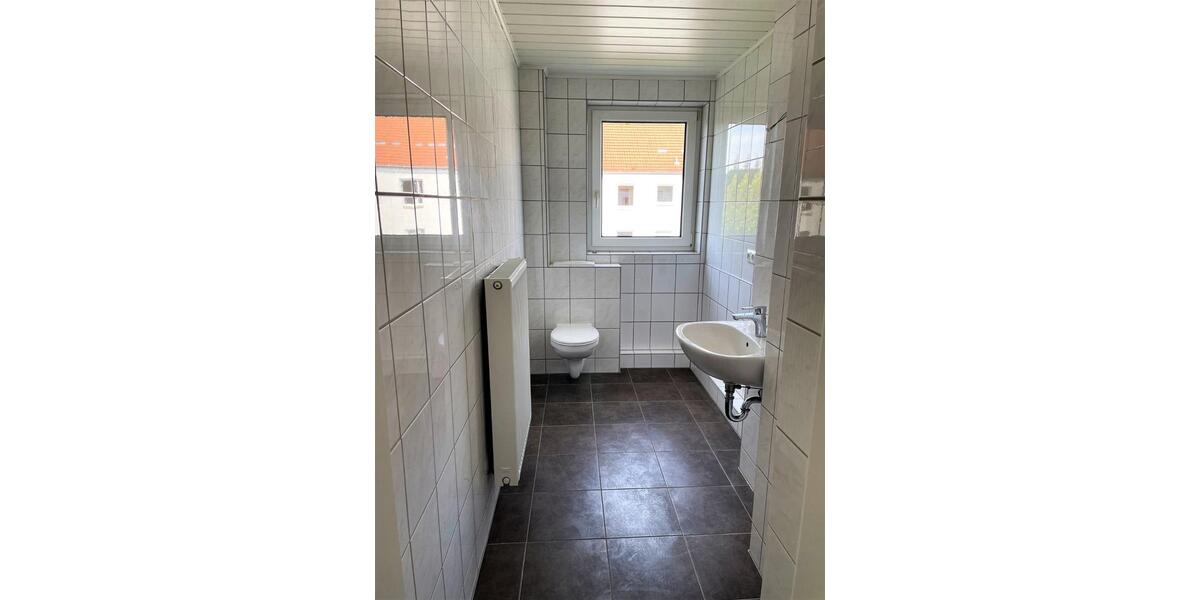 Etagenwohnung Weida - 3 Zimmer, 95 m&sup2;, 570&euro; | Angebot:21384205