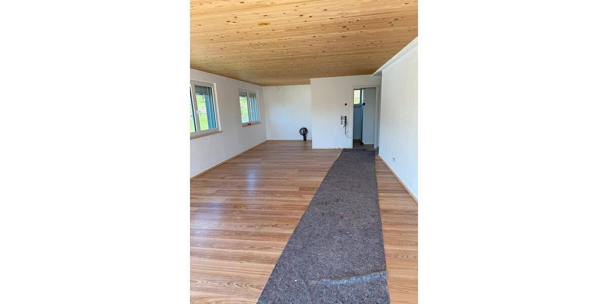 Etagenwohnung Allensbach - 4.5 Zimmer, 117 m&sup2;, 1.800&euro; | Angebot:26531661