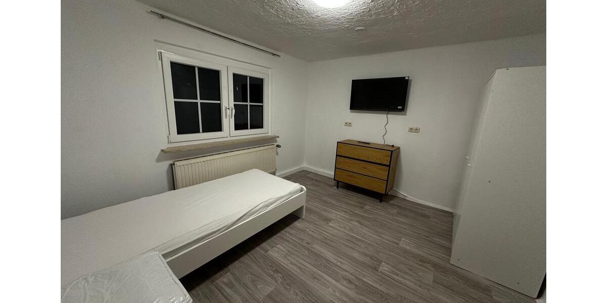 Wohnen auf Zeit Wunsiedel - 10 Zimmer, 75 m&sup2;, 20&euro; | Angebot:23569878