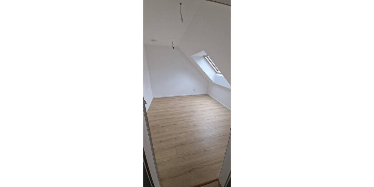 Doppelhaushälfte Chemnitz Rabenstein - 6 Zimmer, 145 m&sup2;, 1.670&euro; | Angebot:25659085