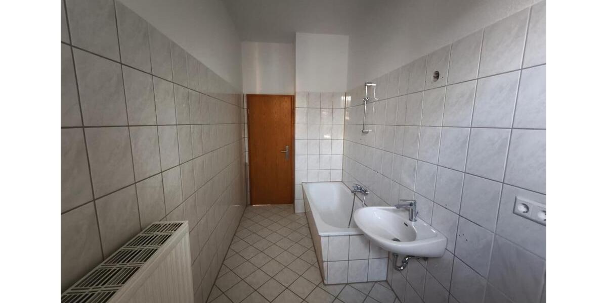 Etagenwohnung Zwickau - 4 Zimmer, 95 m&sup2;, 650&euro; | Angebot:26284748