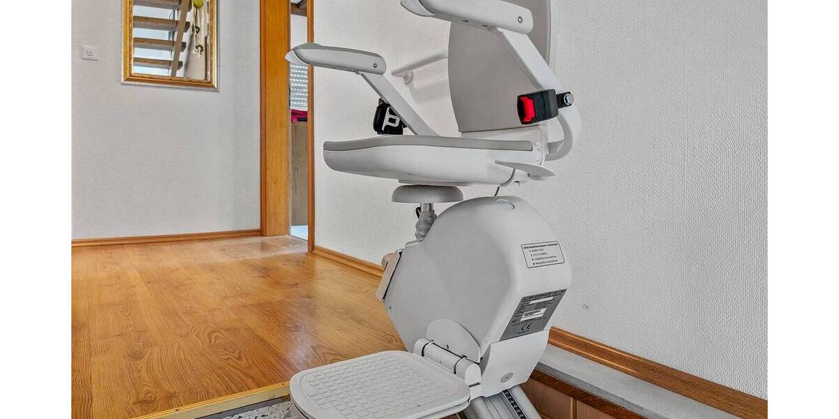 Einfamilienhaus Biedenkopf Wallau - 7 Zimmer, 259 m&sup2;, 1.200&euro; | Angebot:23596514