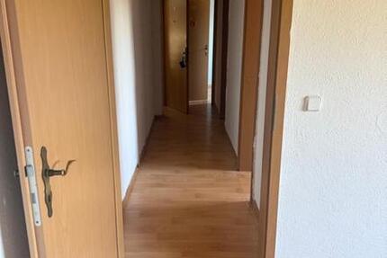 Wohnung Finnentrop - 3 Zimmer, 75 m&sup2;, 570&euro; | Angebot:26564961