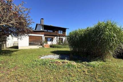 … AIGNER - auch für Familie mit Kind: großzügiges EFH mit Garage und schönem Garten … 4 zimmer