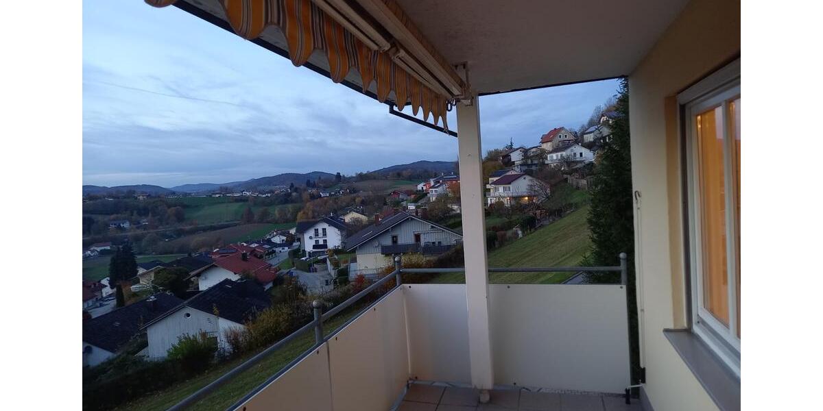 Helle 3-Zimmer-Wohnung m. Balkon & Weitblick in 94065 Waldkirchen 3 zimmer
