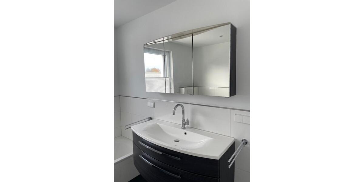 Einfamilienhaus Wolfsburg - 2 Zimmer, 82 m&sup2;, 1.250&euro; | Angebot:24397947