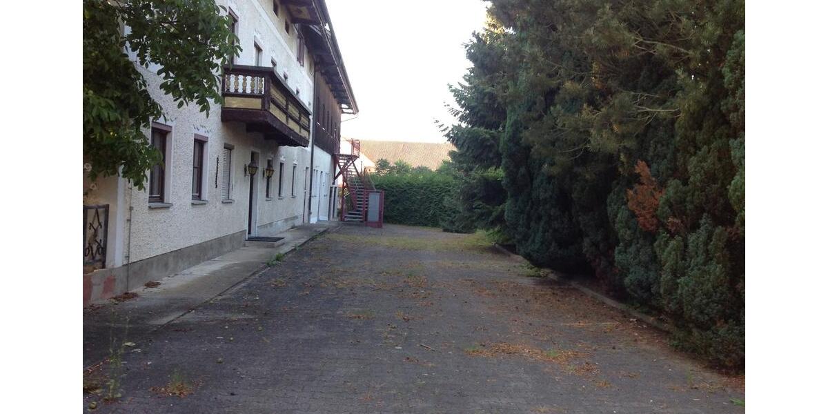 Erdgeschoßwohnung Roßbach - 2 Zimmer, 85 m&sup2;, 510&euro; | Angebot:26365015