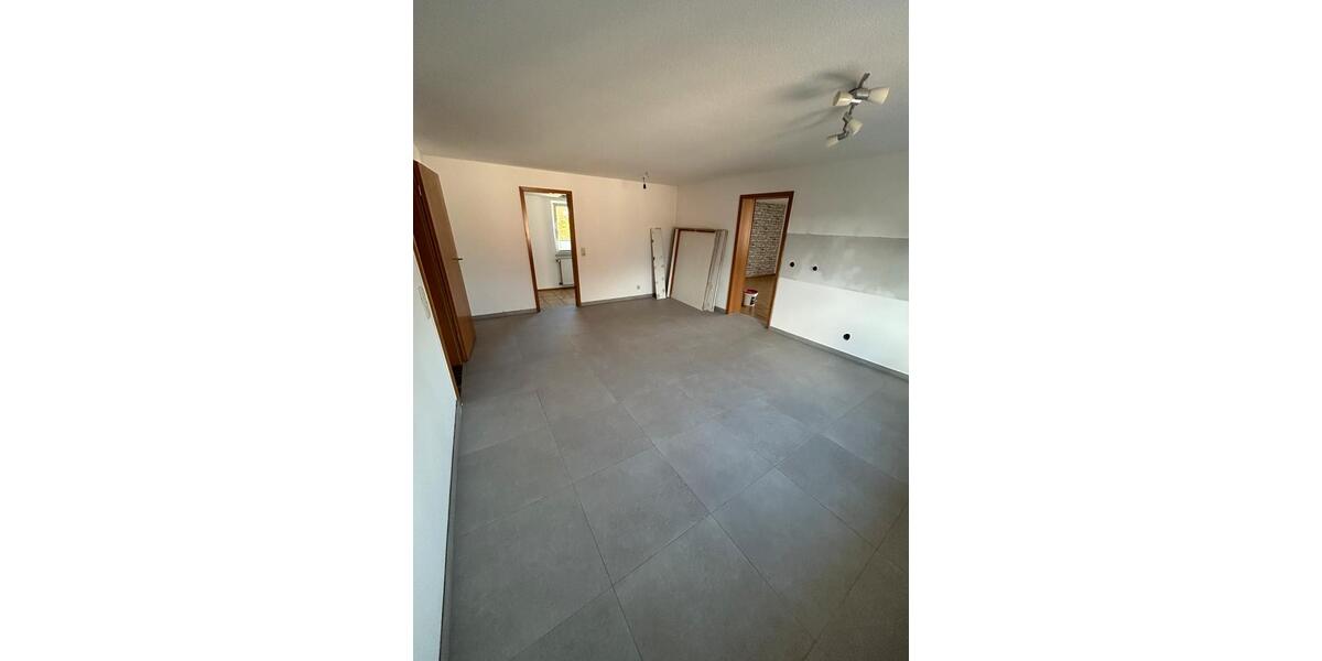 Etagenwohnung Burghaun - 4 Zimmer, 100 m&sup2;, 625&euro; | Angebot:26279473