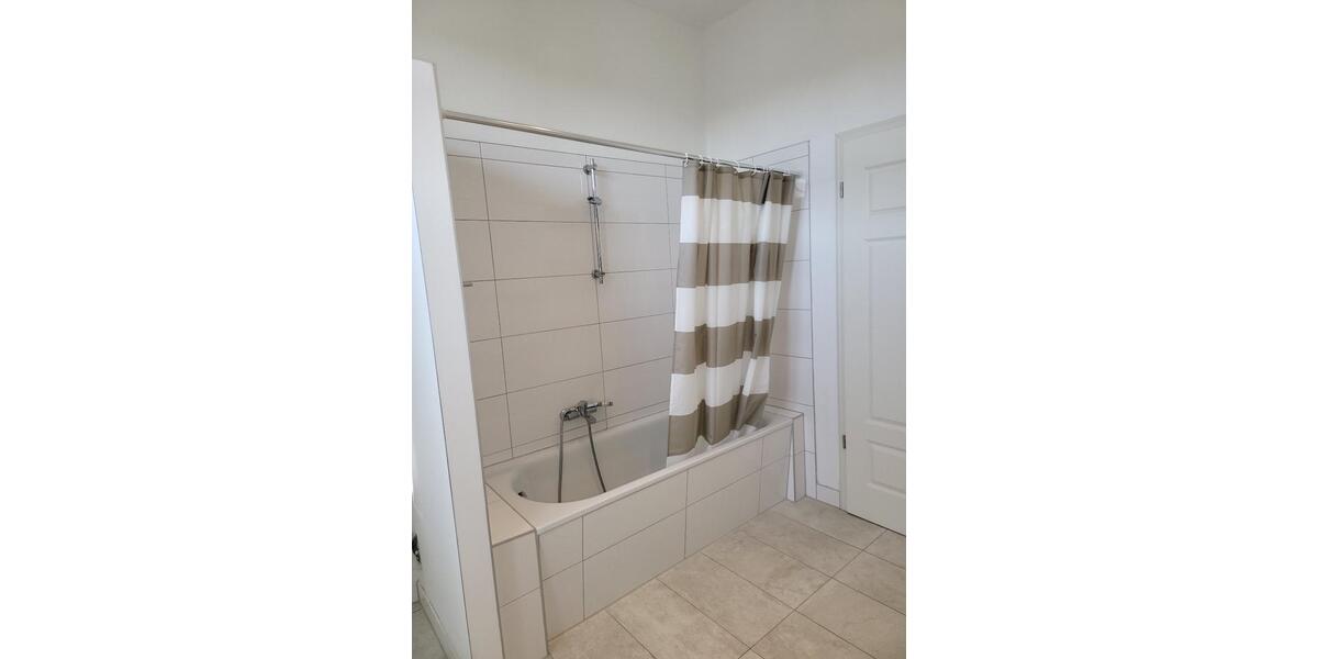Etagenwohnung Wuppertal Arrenberg - 4 Zimmer, 67 m&sup2;, 695&euro; | Angebot:26396568