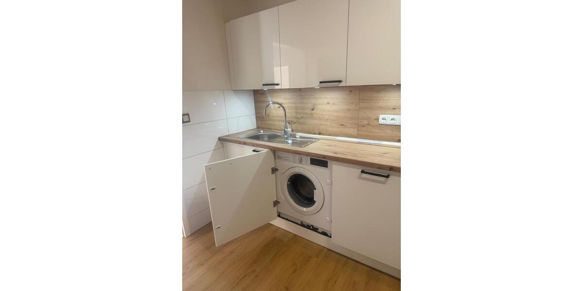 Wohnen auf Zeit Heidenau - 8 Zimmer, 200 m&sup2;, 30&euro; | Angebot:25356094