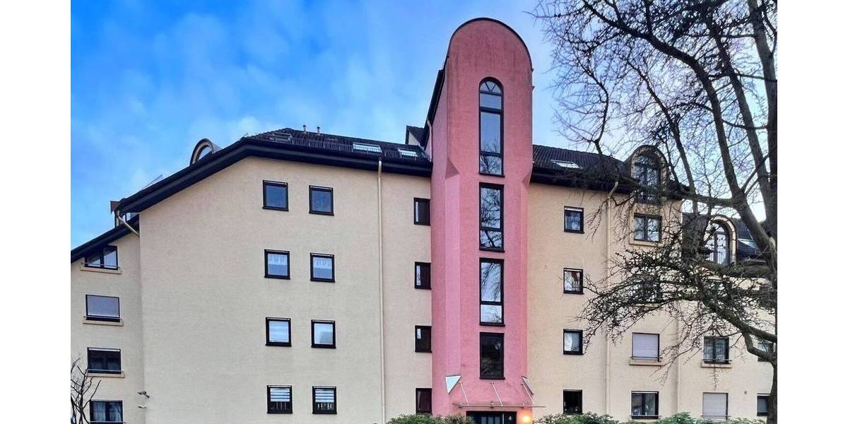 Etagenwohnung Baden-Baden Innenstadt - 2 Zimmer, 75 m&sup2;, 900&euro; | Angebot:26826283