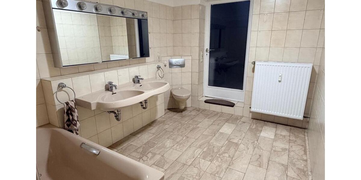 4 Zimmer Wohnung zu Vermieten • Garten • Wintergarten • Dörentrup 4 zimmer