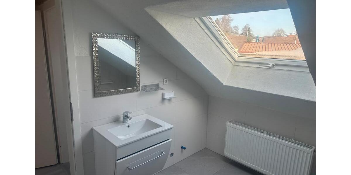 Dachgeschoßwohnung Dauchingen - 3.5 Zimmer, 85 m&sup2;, 800&euro; | Angebot:25841307