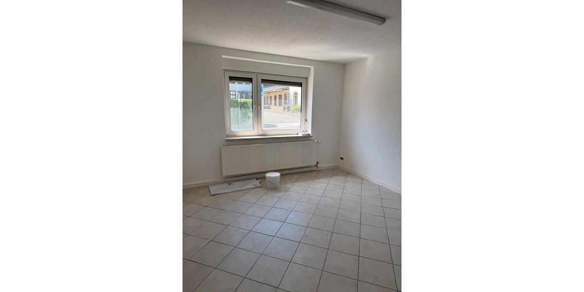Erdgeschoßwohnung Bebra - 3 Zimmer, 70 m&sup2;, 700&euro; | Angebot:26676039