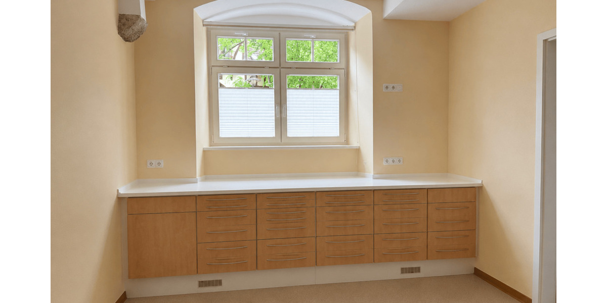 Gewerbeobjekt Bad Langensalza Ufhoven - 9 Zimmer, 133 m&sup2;, 1.200&euro; | Angebot:26657173