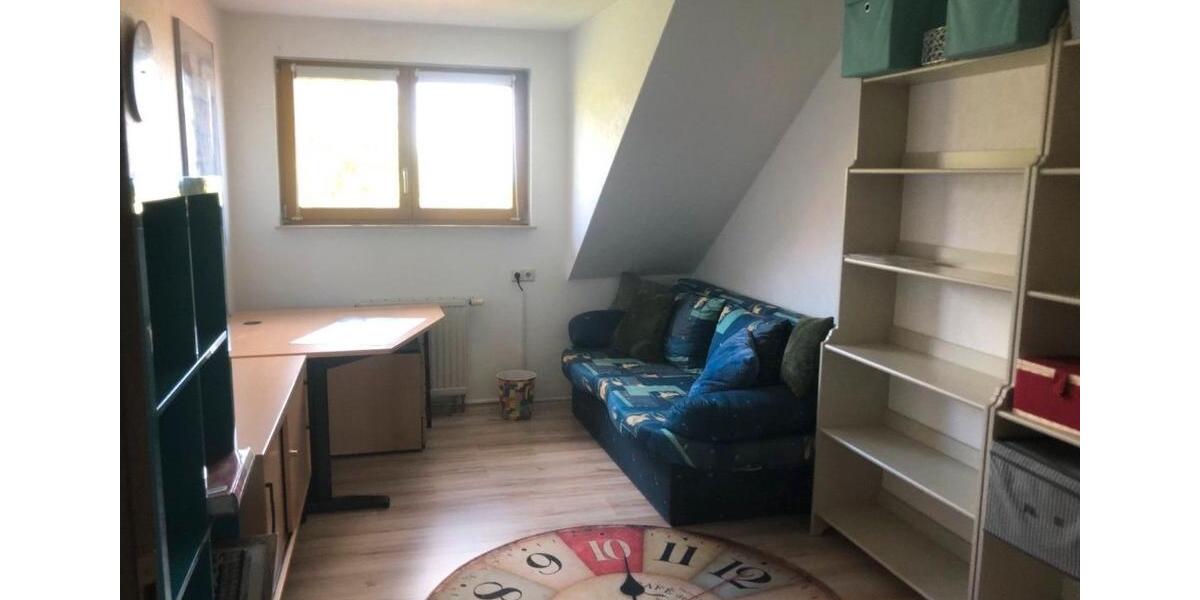 Dachgeschoßwohnung Seewald - 4 Zimmer, 116 m&sup2;, 900&euro; | Angebot:26403096