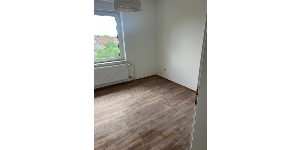 Etagenwohnung Lügde - 3 Zimmer, 83 m&sup2;, 650&euro; | Angebot:22254470