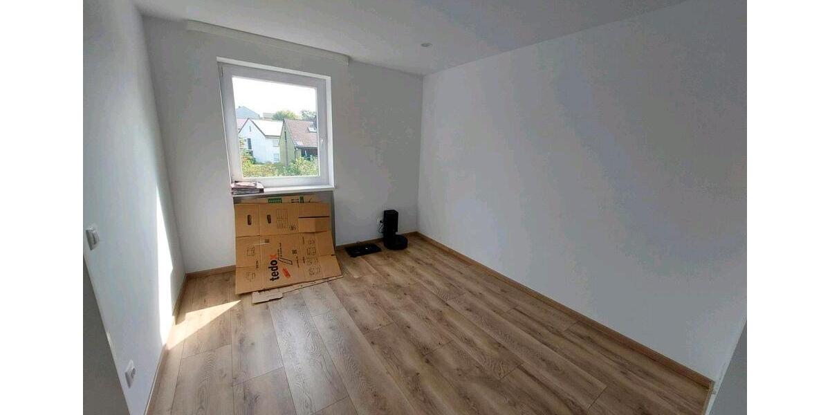 Etagenwohnung Wunsiedel - 4.5 Zimmer, 100 m&sup2;, 900&euro; | Angebot:26232120